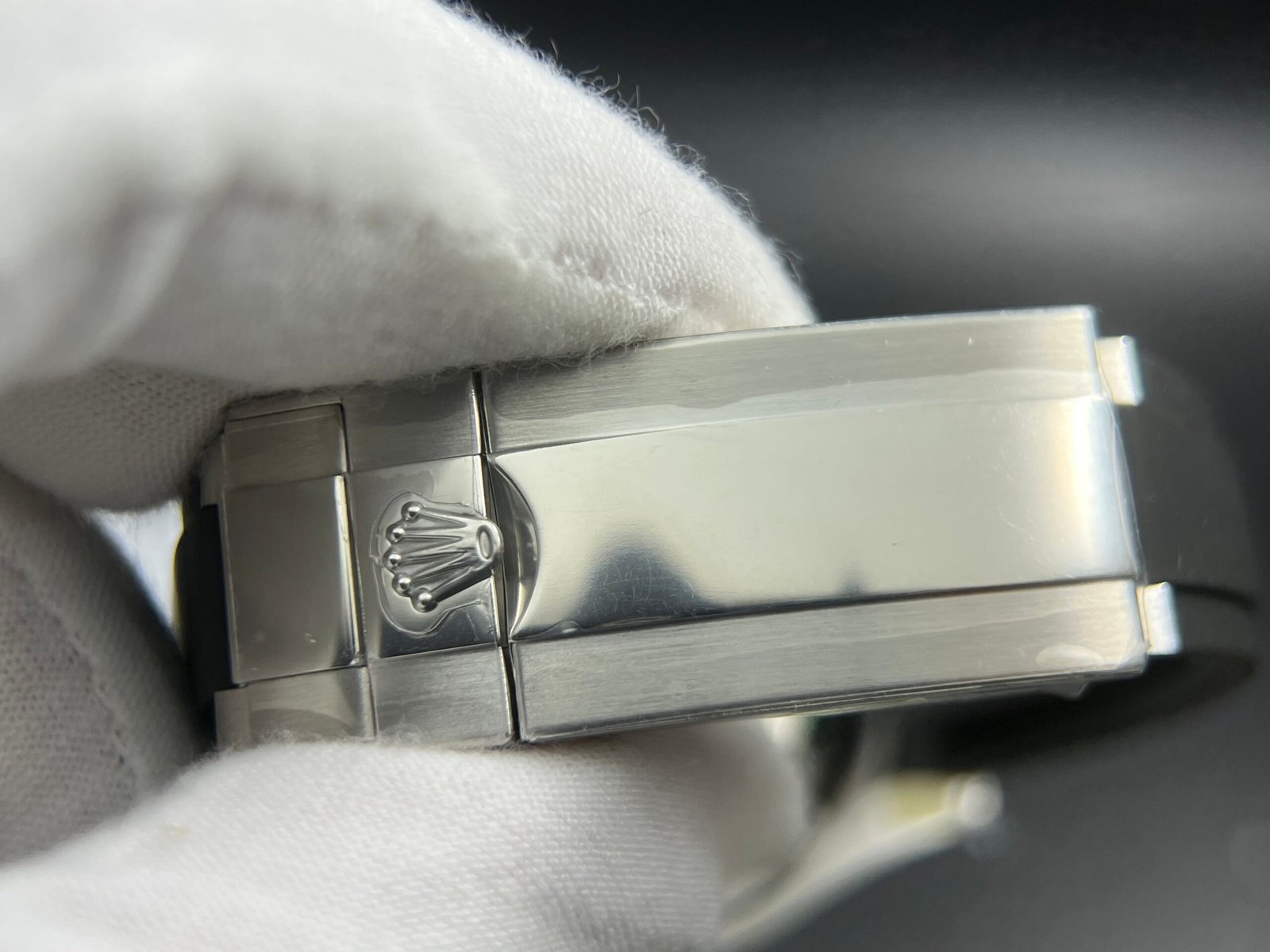 138 grams Yacht-Master 42mm 226659 VSF 1:1 Best Edition Black Ceramic Bezel on Black Rubber Strap V2 version - Image 8