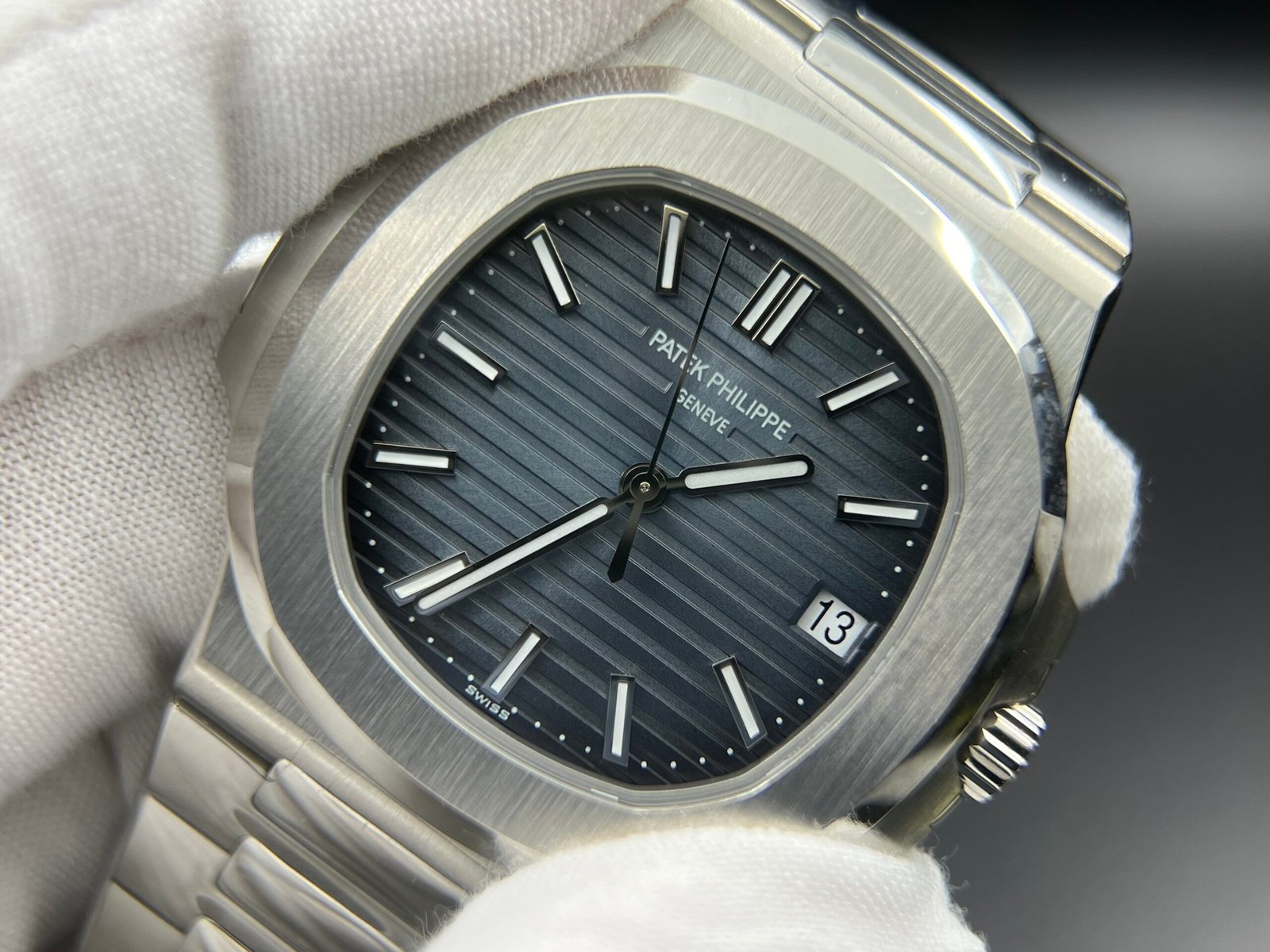 Nautilus 5711/1A 3KF 1:1 Best Edition Blue Textured Dial on SS Bracelet A324 Super Clone V2