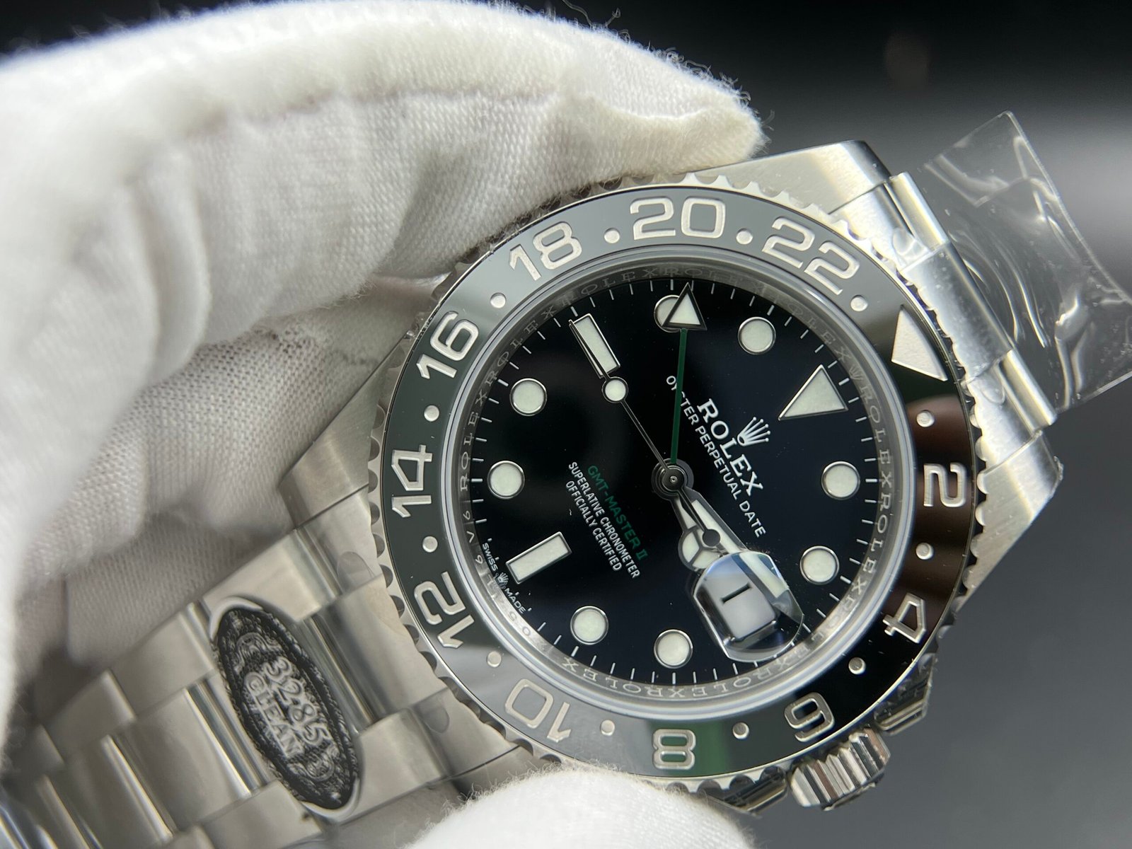 GMT-Master II 126710GRNR Black/gray Ceramic 904L Steel Clean Factory Best Edition on Jubilee and oyster Bracelet DD3285 V3 version - Image 5