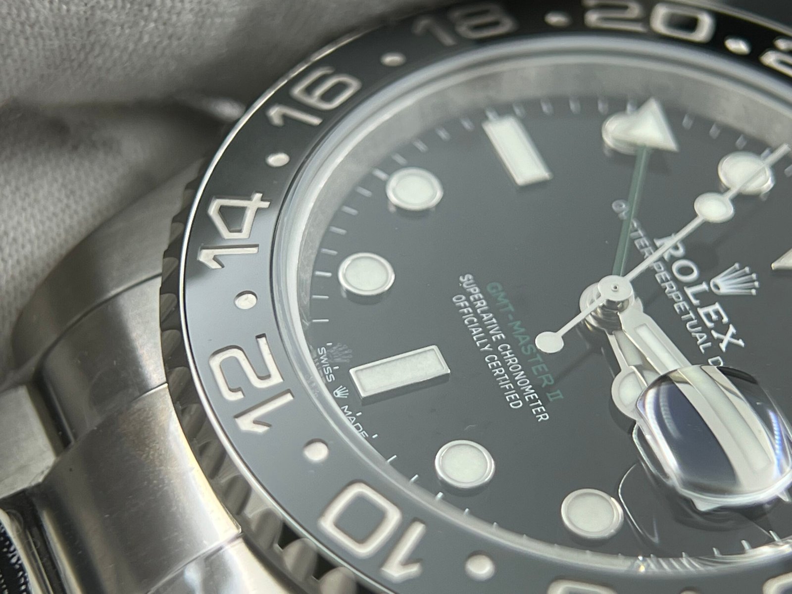 GMT-Master II 126710GRNR Black/gray Ceramic 904L Steel Clean Factory Best Edition on Jubilee and oyster Bracelet DD3285 V3 version - Image 7